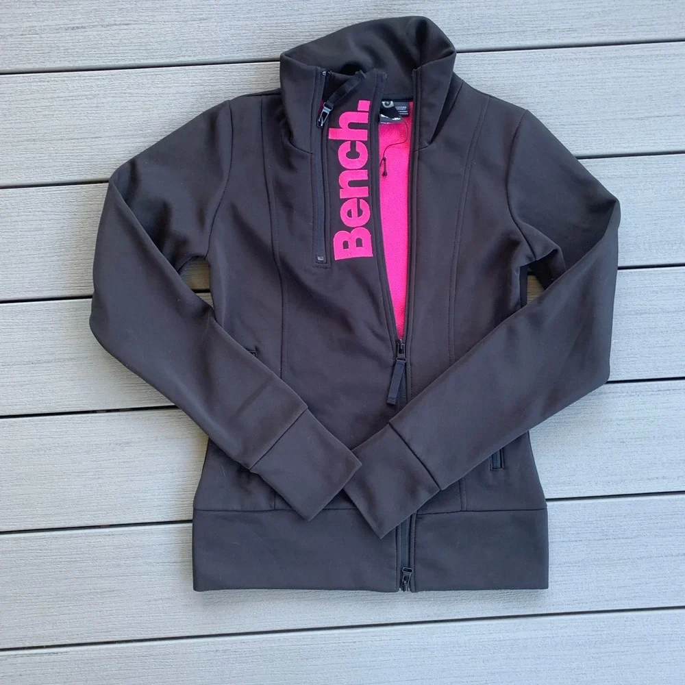 NWOT Bench Black Jacket with Pink Logo Women’s 6 Small - Picture 4 of 8